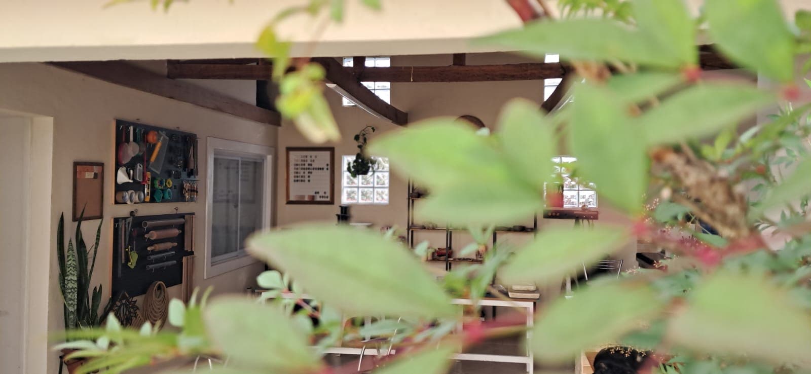 Ateliê de Flávia Ozik — espaço de criação